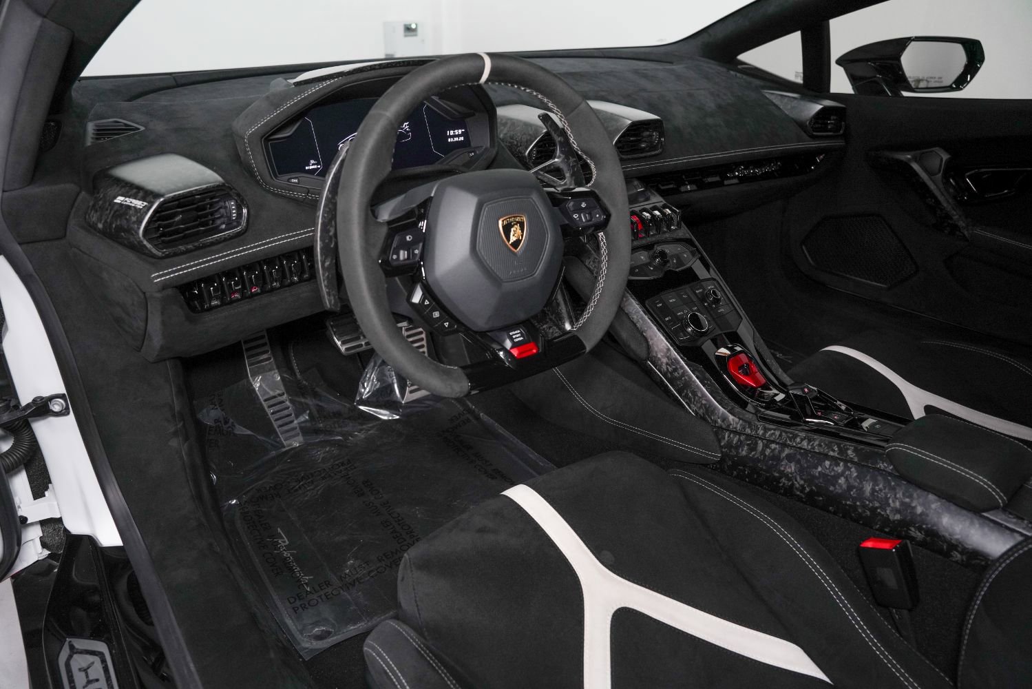 Used 2018 Lamborghini Huracan Performante image 10