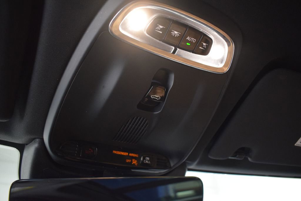 Used 2020 Volvo XC60 T5 Momentum w/ Protection Package Premier image 29