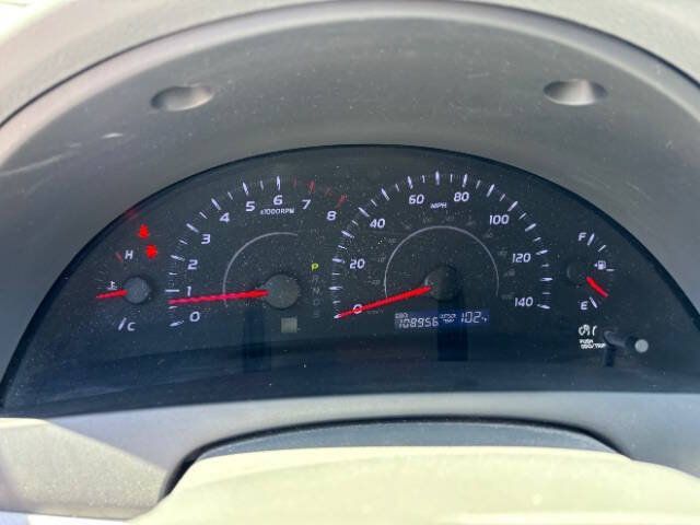 Used 2010 Toyota Camry FWD image 14