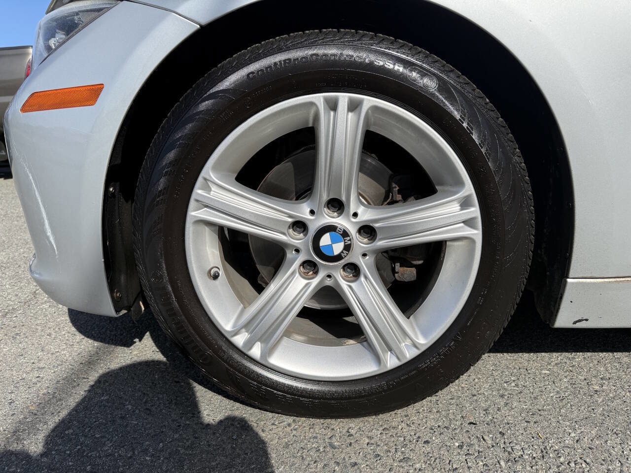 Used 2014 BMW 320i 320i 4dr Sedan image 23