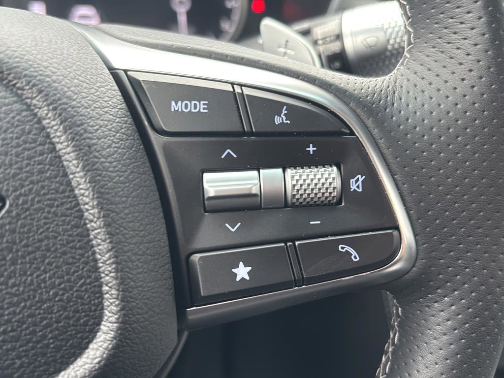 Used 2026 Genesis G70 2.5T Prestige image 27