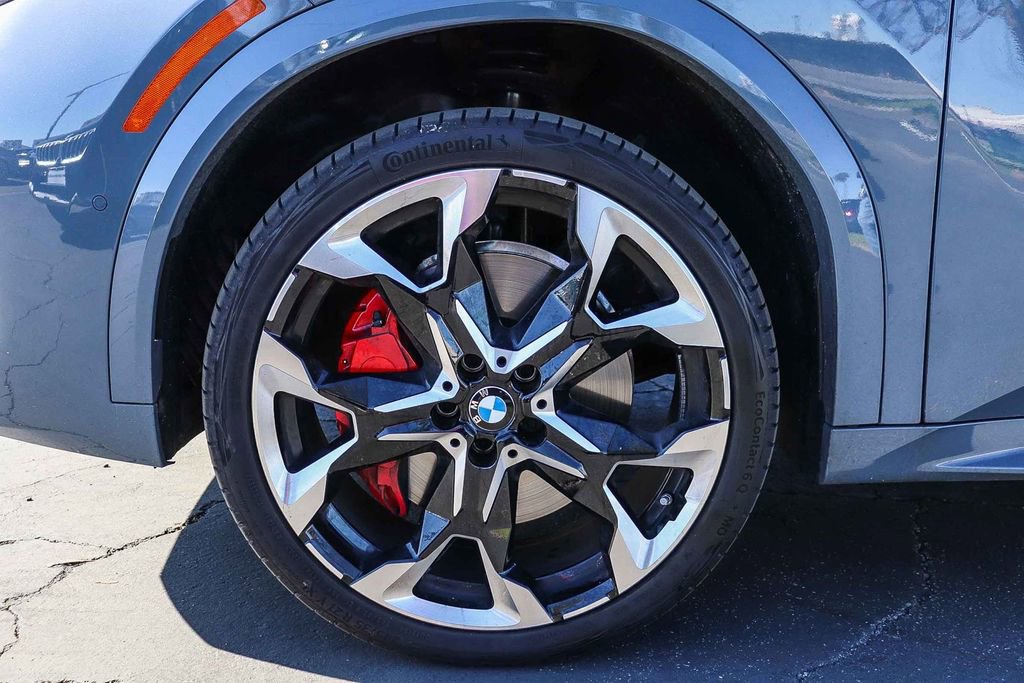 Used 2025 BMW X2 xDrive28i w/ M Sport Package image 11