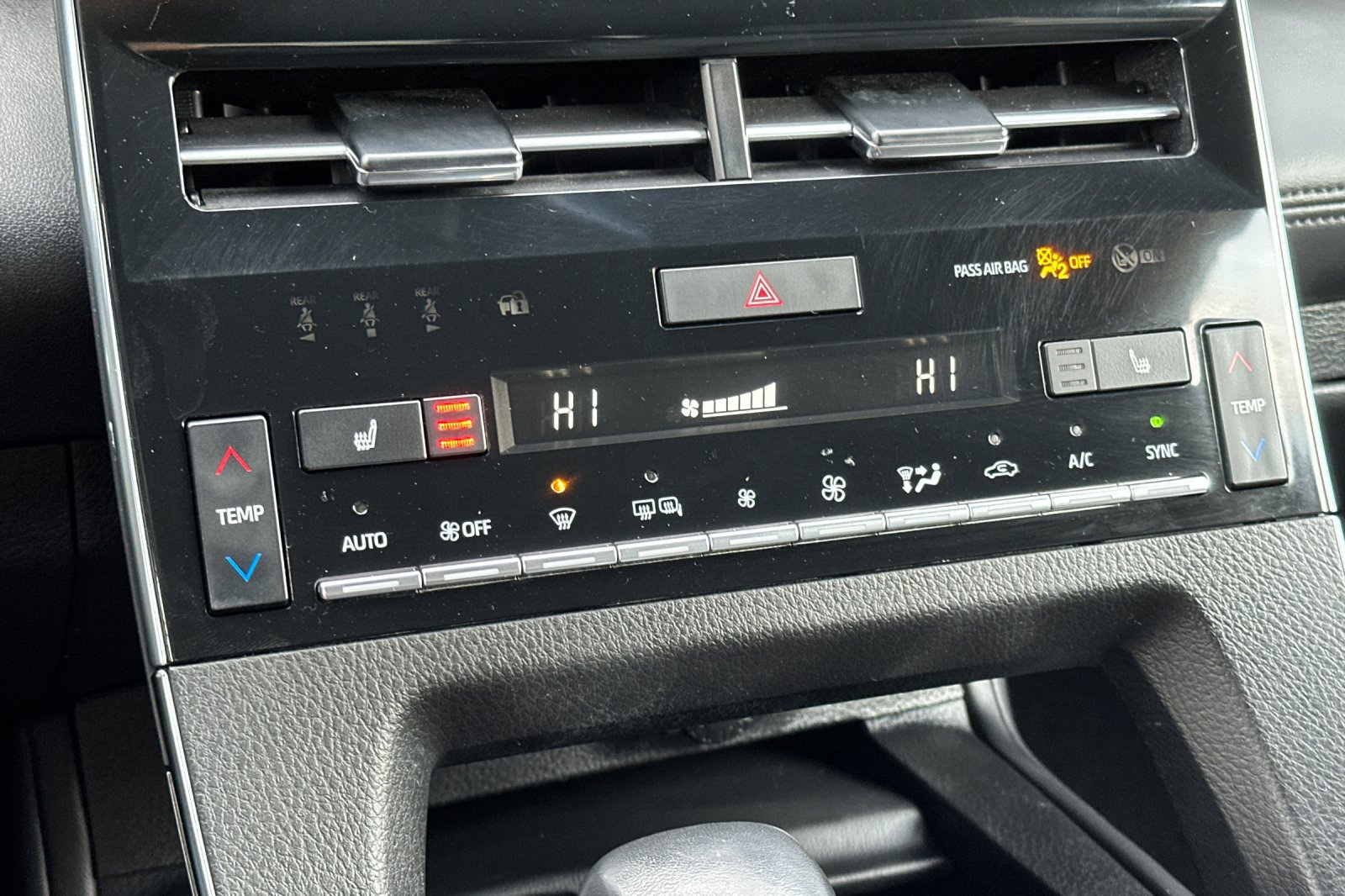 Certified 2022 Toyota Avalon XLE image 19