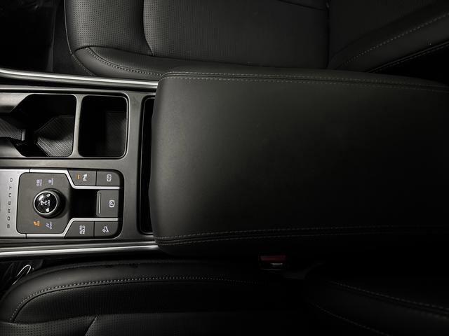 Used 2025 Kia Sorento EX image 20