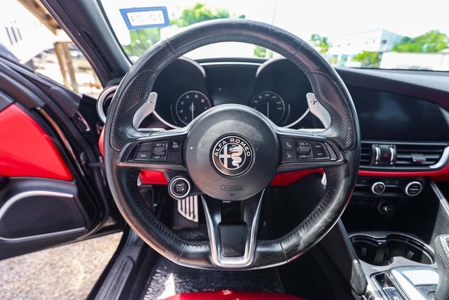 Used 2020 Alfa Romeo Giulia w/ Quick Order Package 22K Sport image 35
