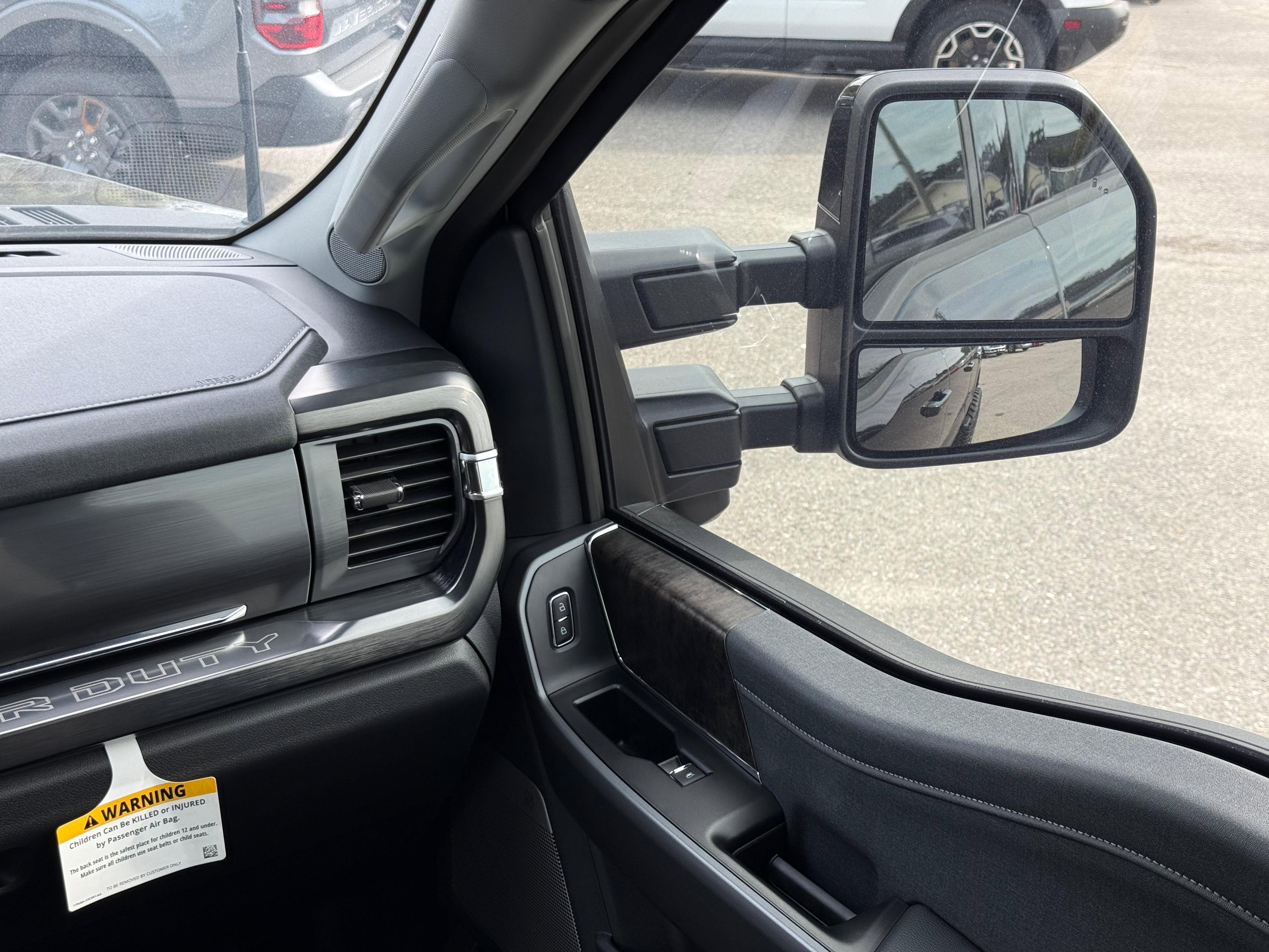 New 2025 Ford F250 Lariat w/ Lariat Ultimate Package image 45