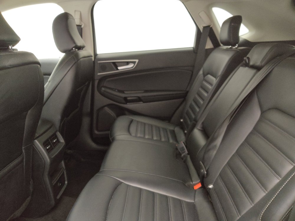 Used 2024 Ford Edge SEL image 18