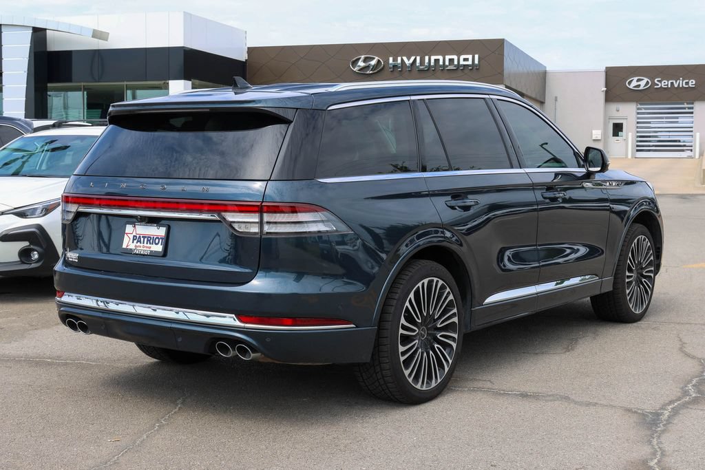 Used 2023 Lincoln Aviator Black Label w/ Class IV Trailer Tow Package AWD/4WD image 3
