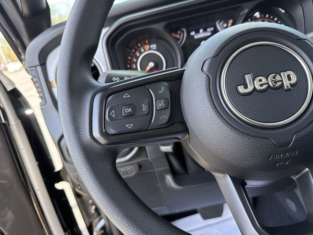 New 2026 Jeep Gladiator Sport image 15