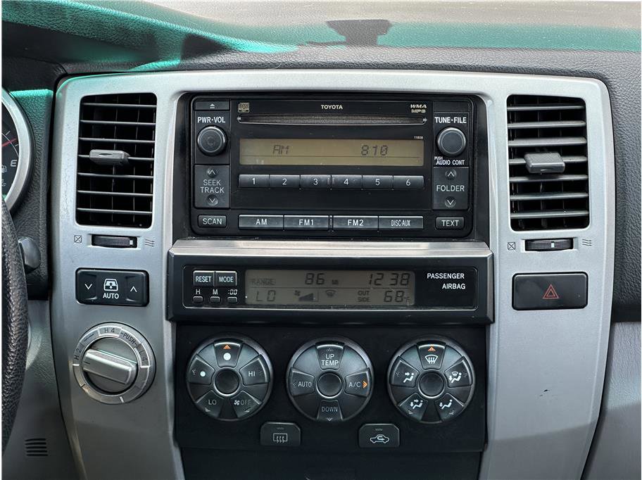 Used 2007 Toyota 4Runner SR5 AWD/4WD image 22