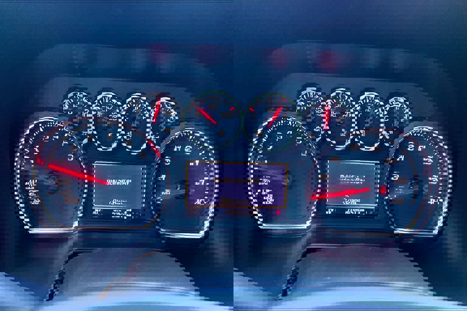 Used 2021 Chevrolet Suburban RST w/ Luxury Package image 24