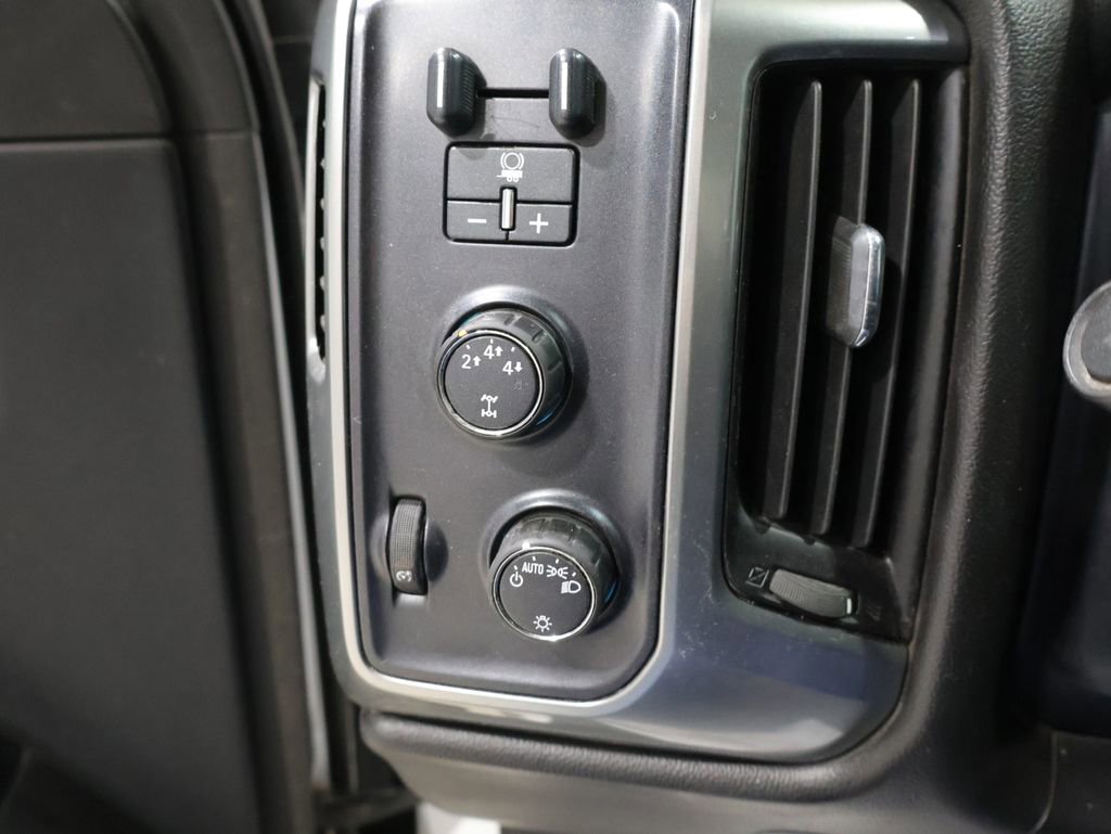 Used 2016 Chevrolet Silverado 2500 LT image 24