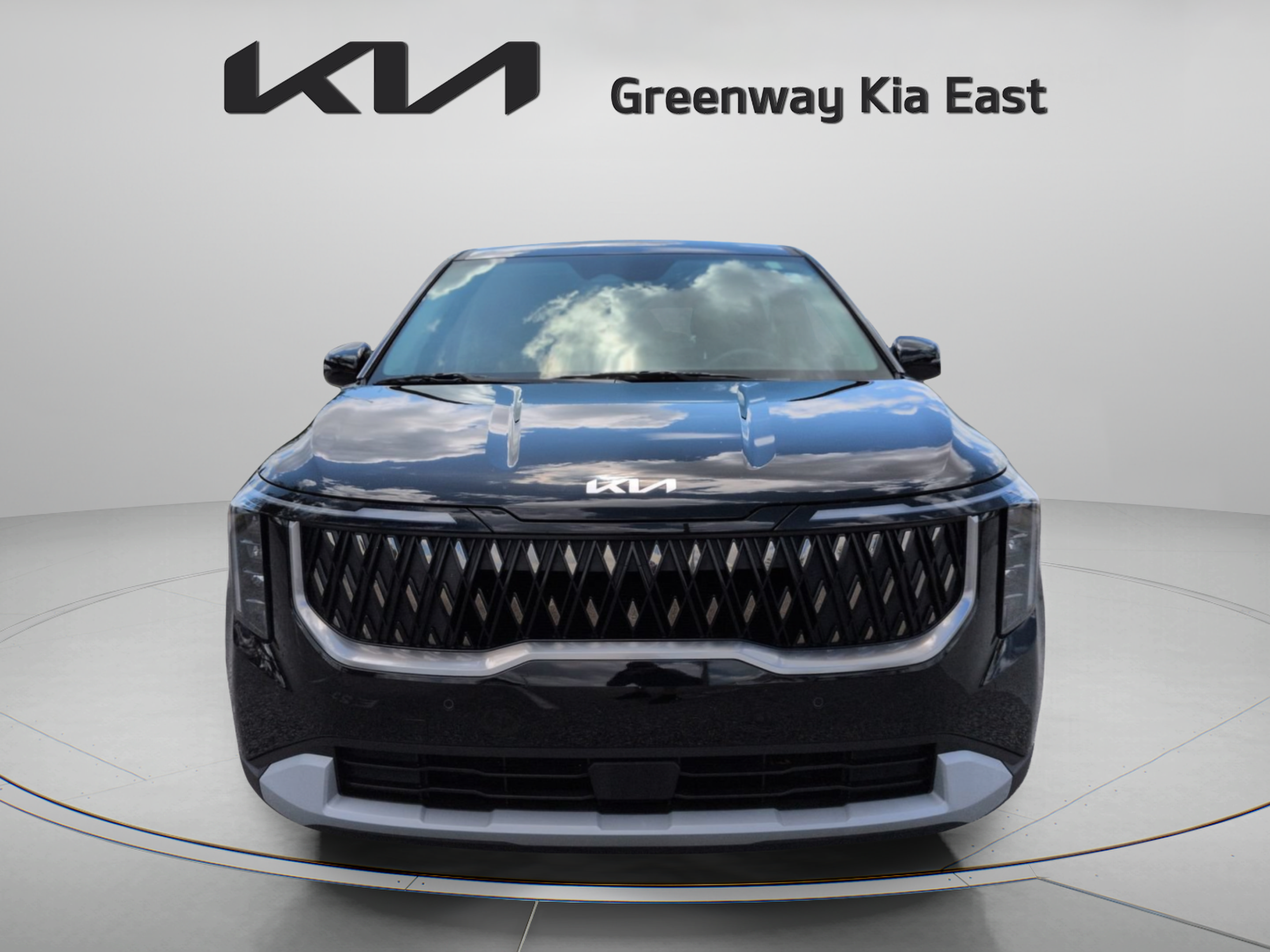Used 2025 Kia Carnival FWD image 11