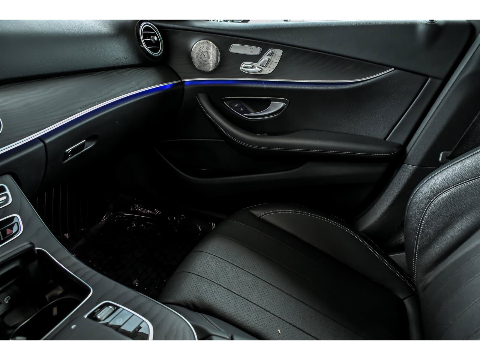 Certified 2022 Mercedes-Benz E 350 4MATIC Sedan w/ AMG Line Exterior image 25