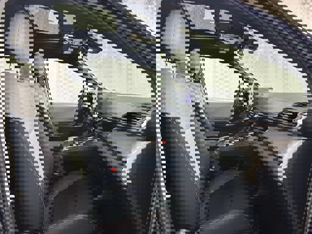 Used 2025 Toyota Sienna XSE image 64