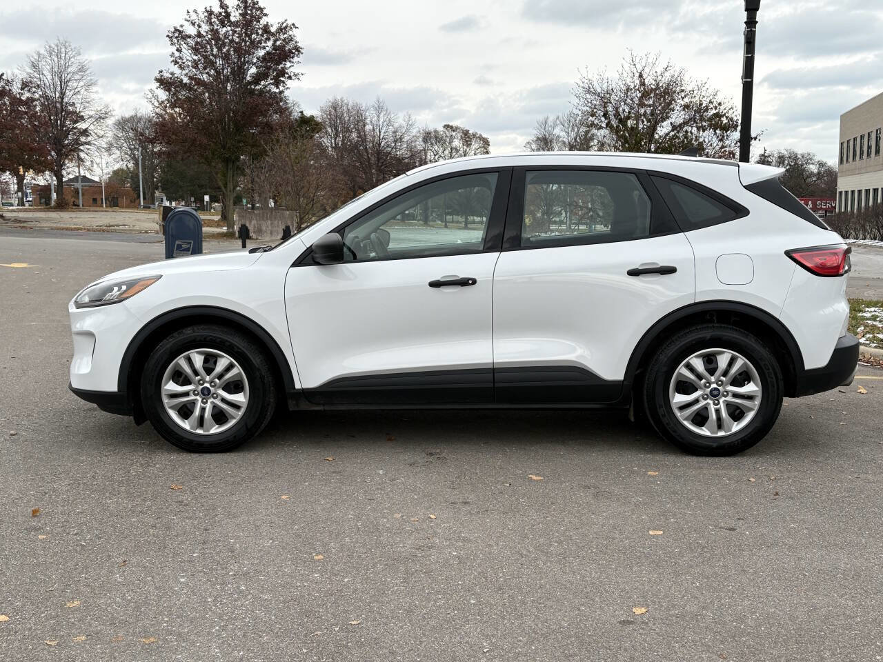 Used 2020 Ford Escape S image 7