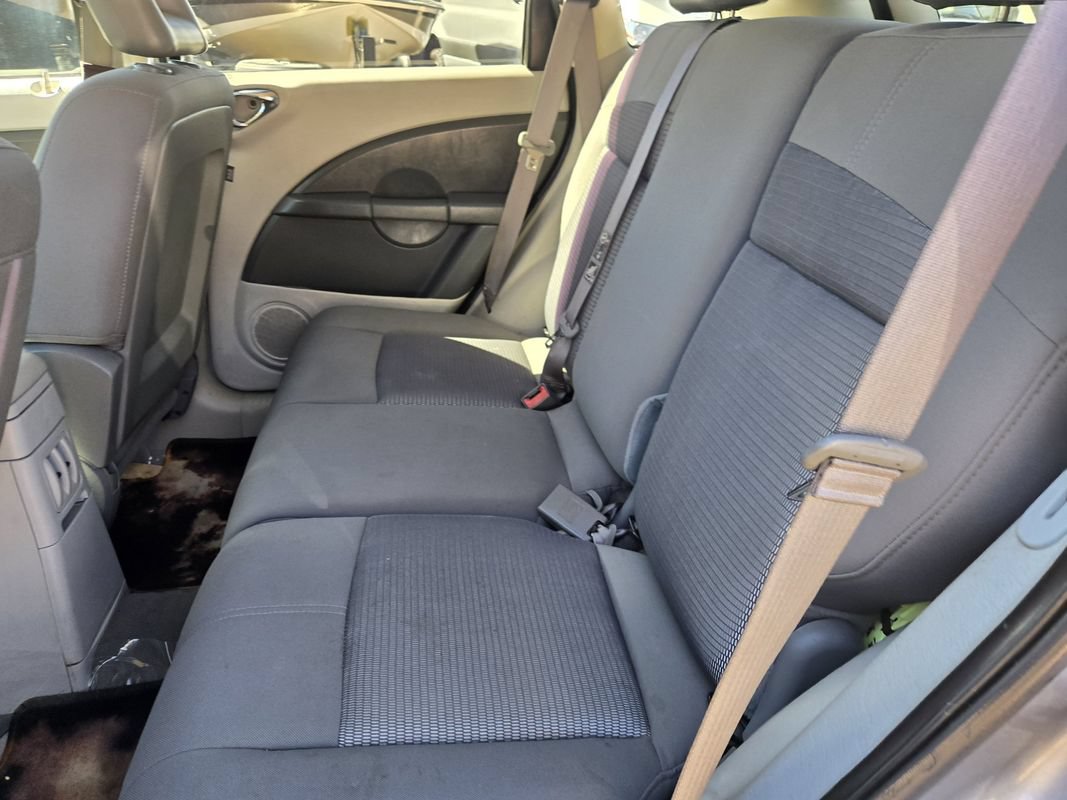 Used 2009 Chrysler PT Cruiser Touring FWD image 21