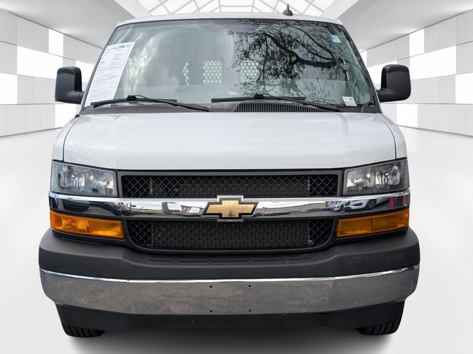 Used 2024 Chevrolet Express 2500 w/ Driver Convenience Package image 2