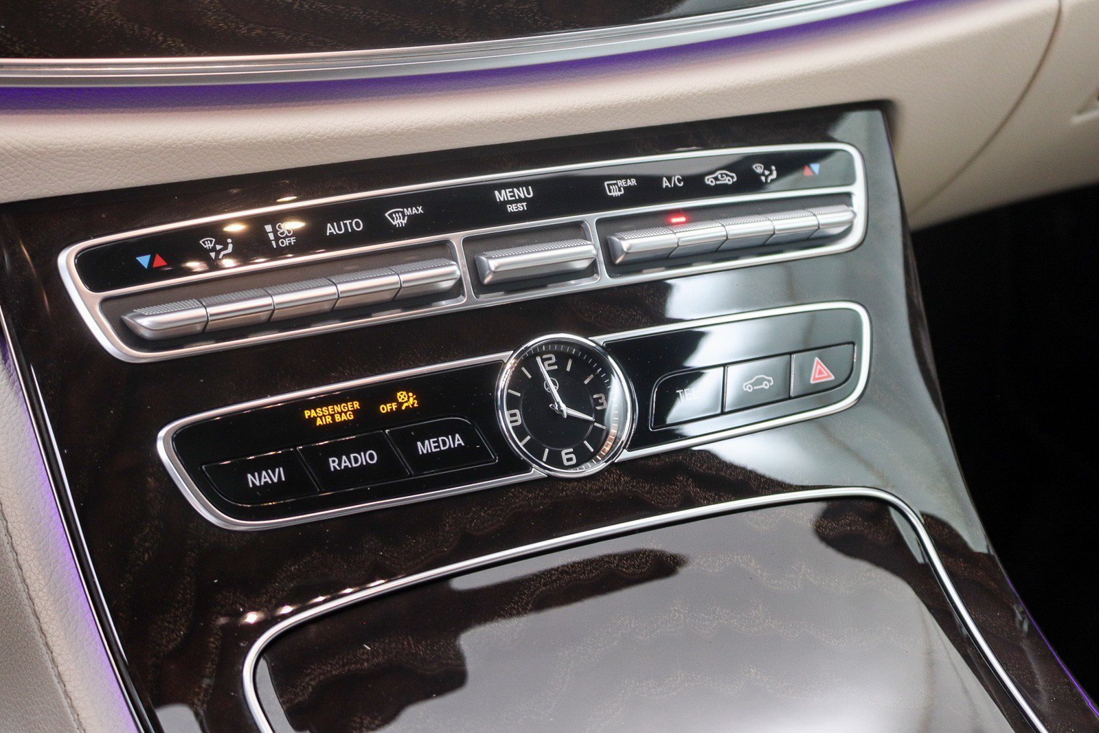 Used 2019 Mercedes-Benz E 450 4MATIC Wagon image 25