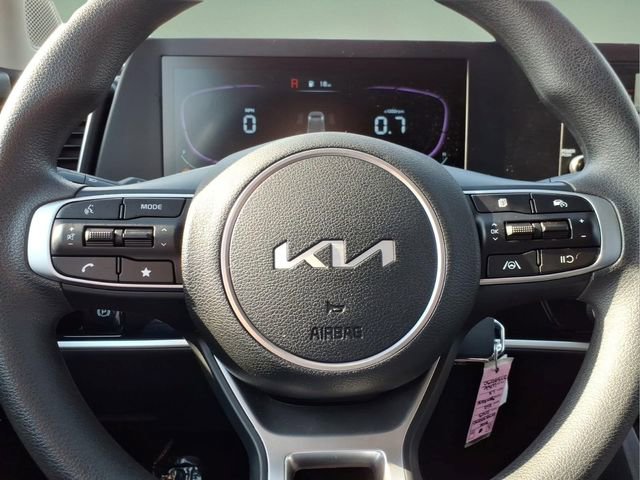 Used 2025 Kia Sportage LX AWD/4WD image 30