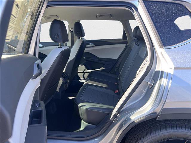 New 2025 Volkswagen Taos SE image 15