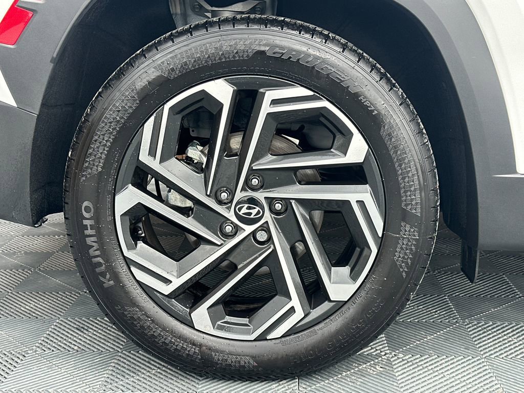 Used 2025 Hyundai Tucson Limited image 24