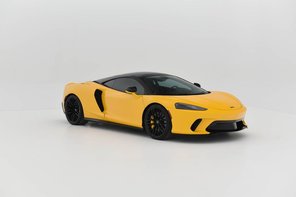 Used 2023 McLaren GT image 1