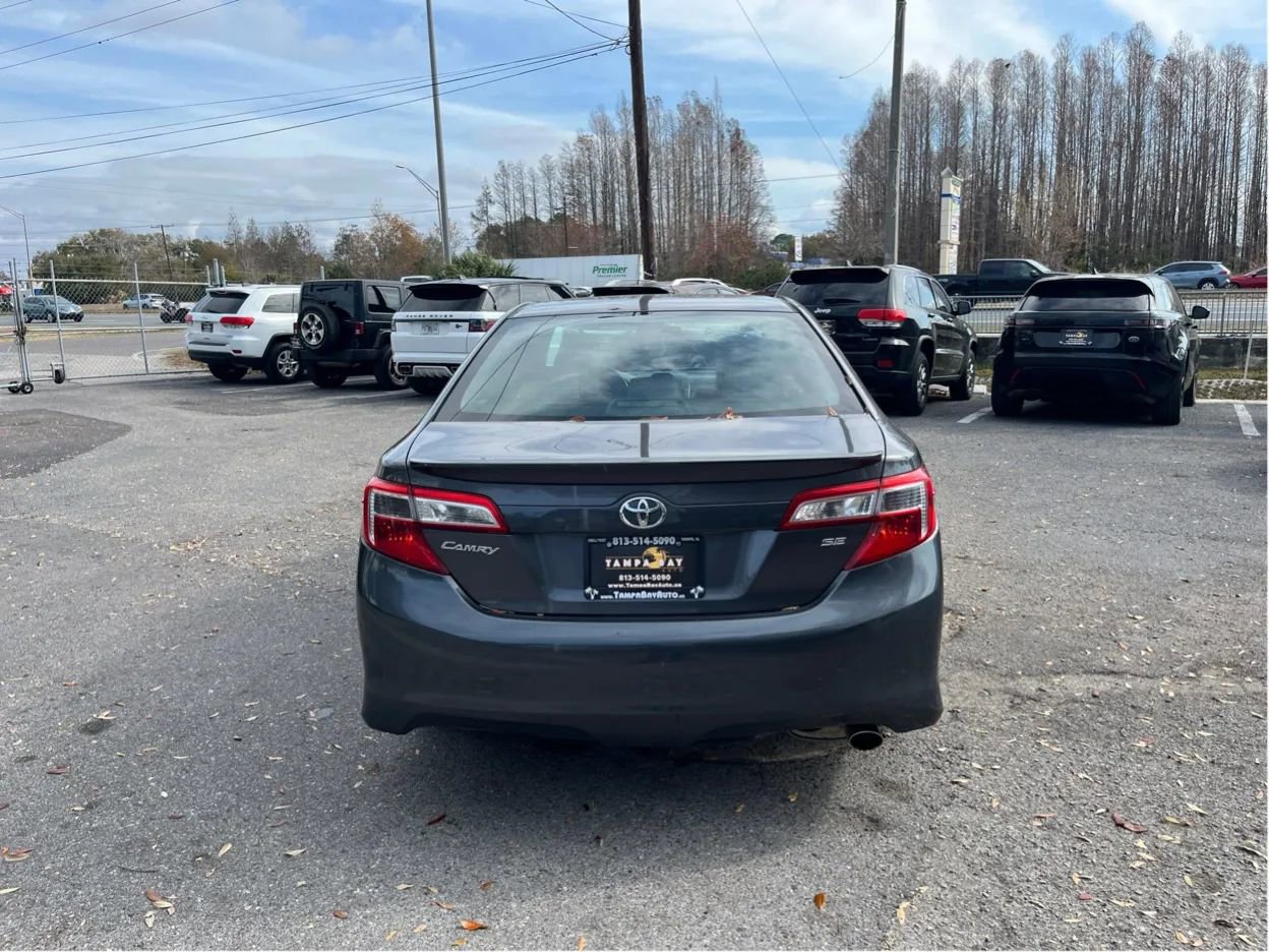 Used 2014 Toyota Camry SE image 6