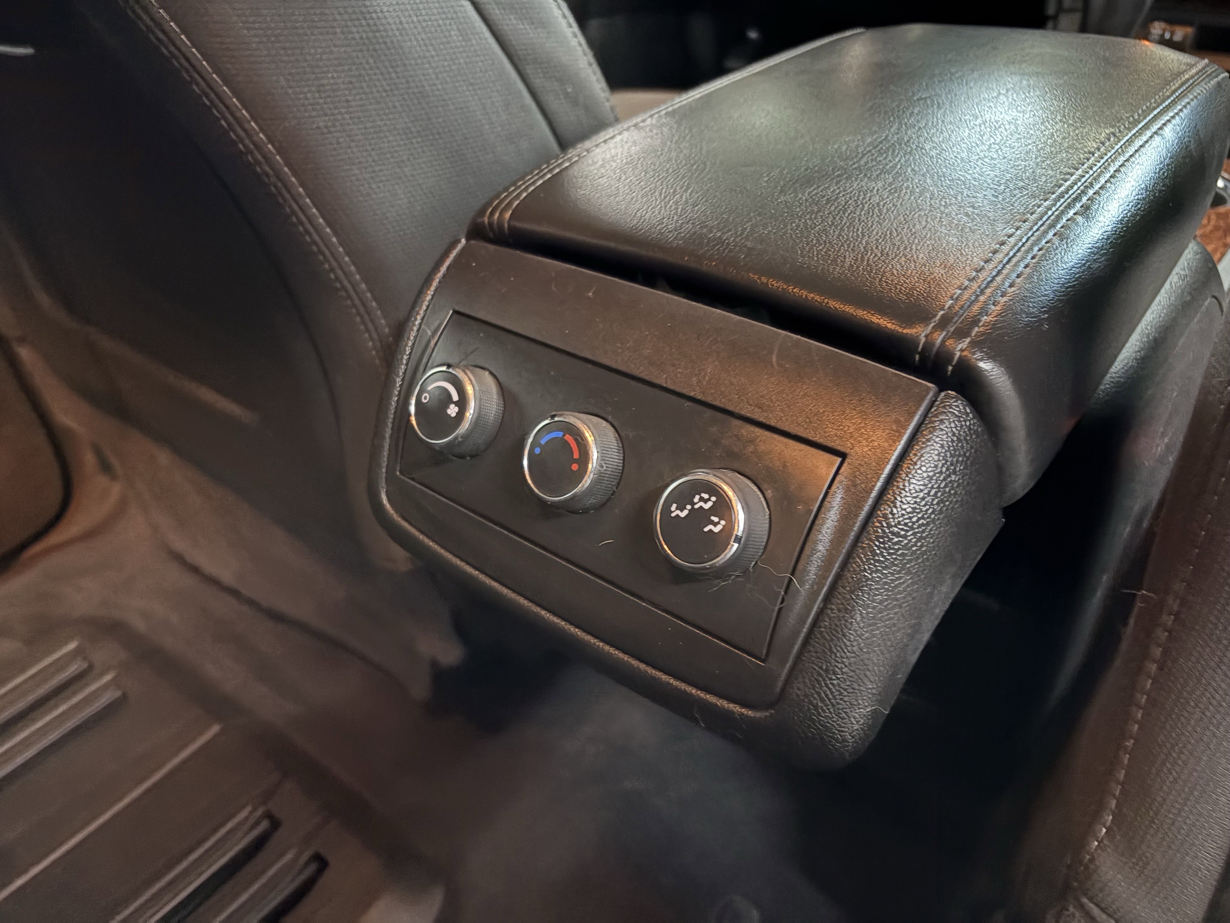 Used 2014 Chevrolet Traverse LT w/ All-Star Edition image 23