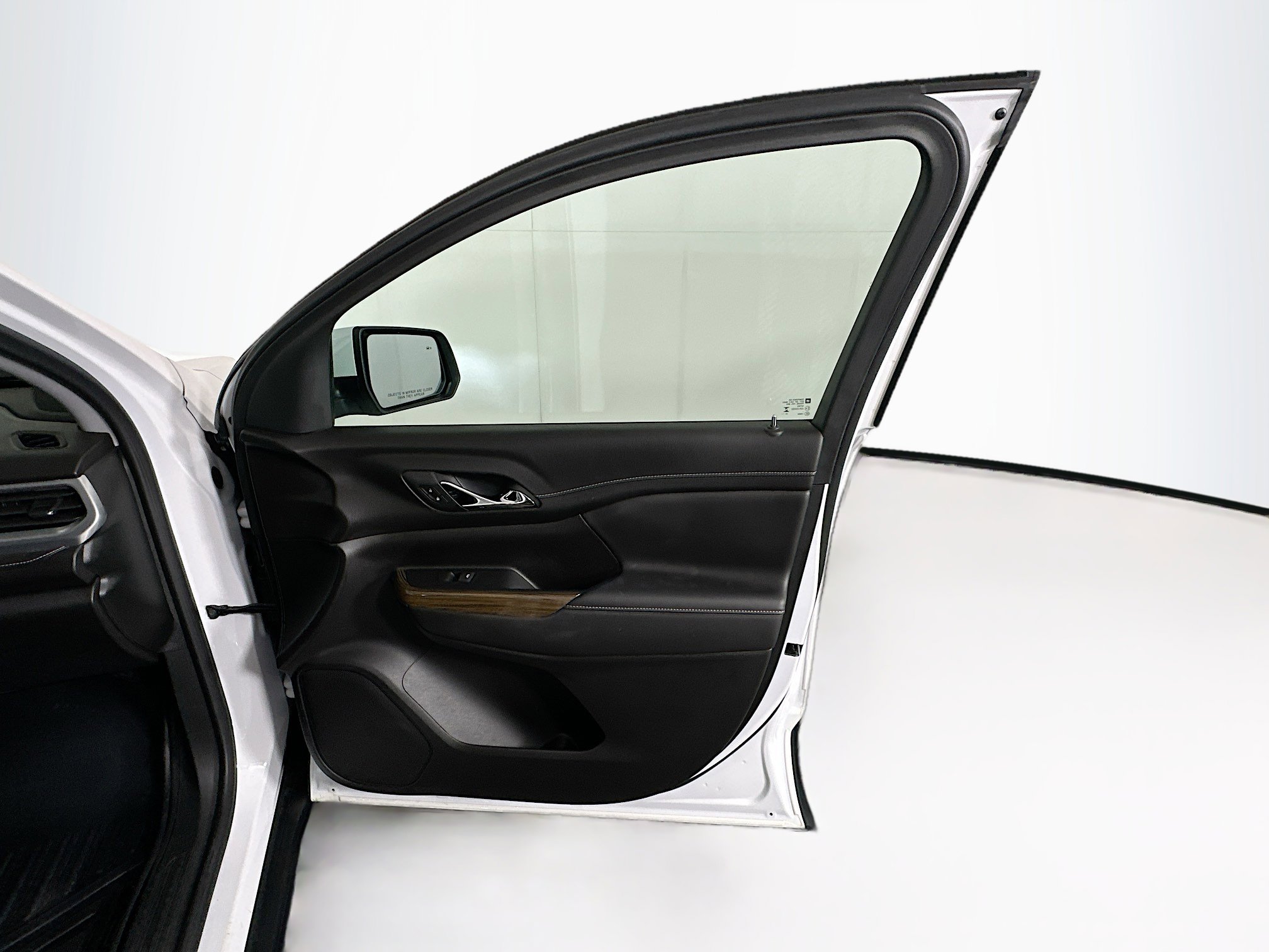 Used 2023 GMC Acadia SLE w/ Driver Convenience Package image 31