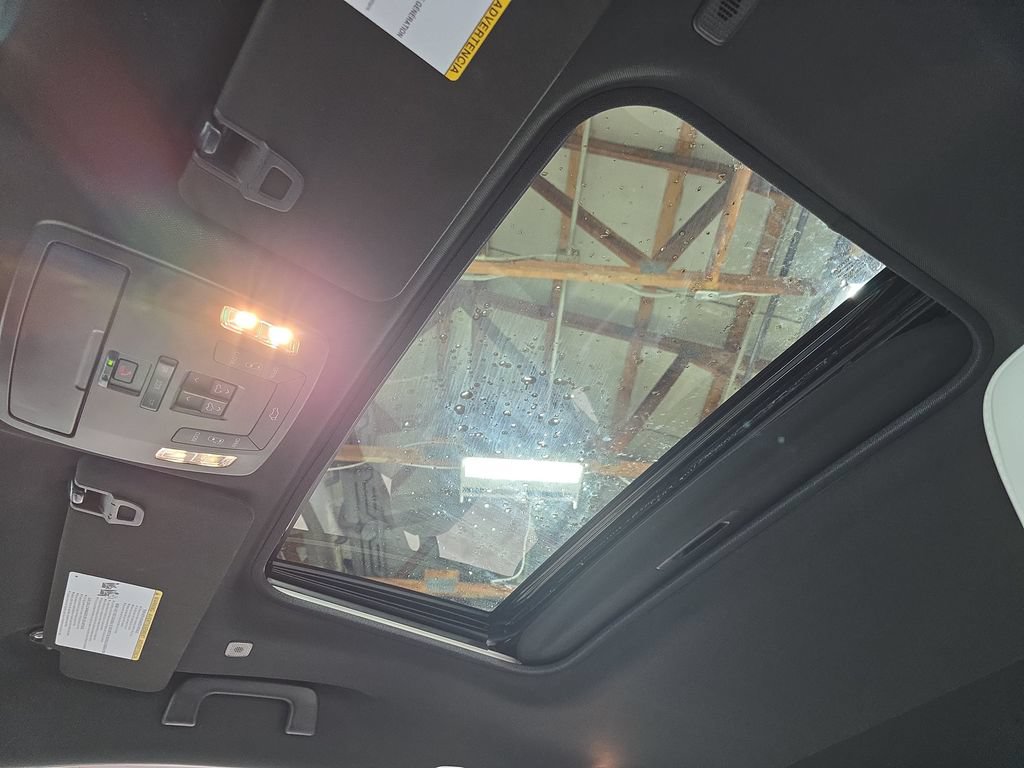 Certified 2025 Toyota Sienna XSE AWD/4WD image 34
