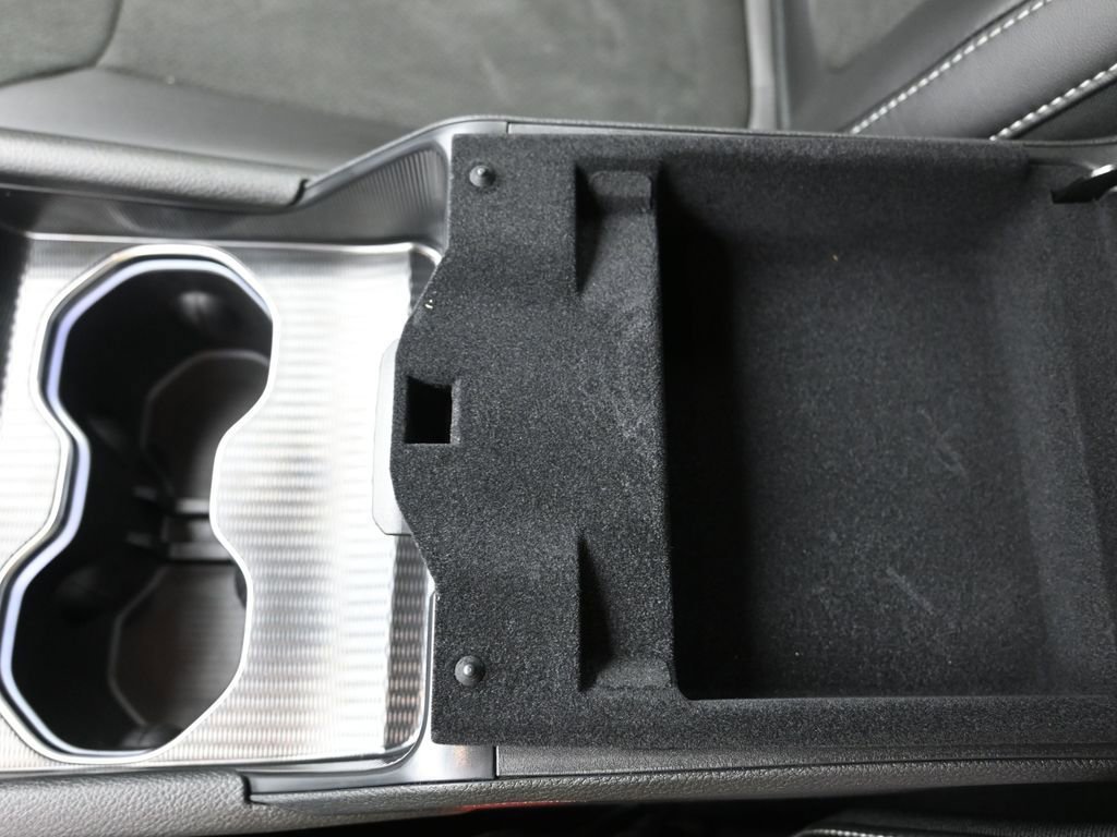 New 2025 Jeep Grand Cherokee Altitude image 21