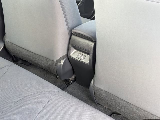 Certified 2025 Toyota Corolla LE image 28