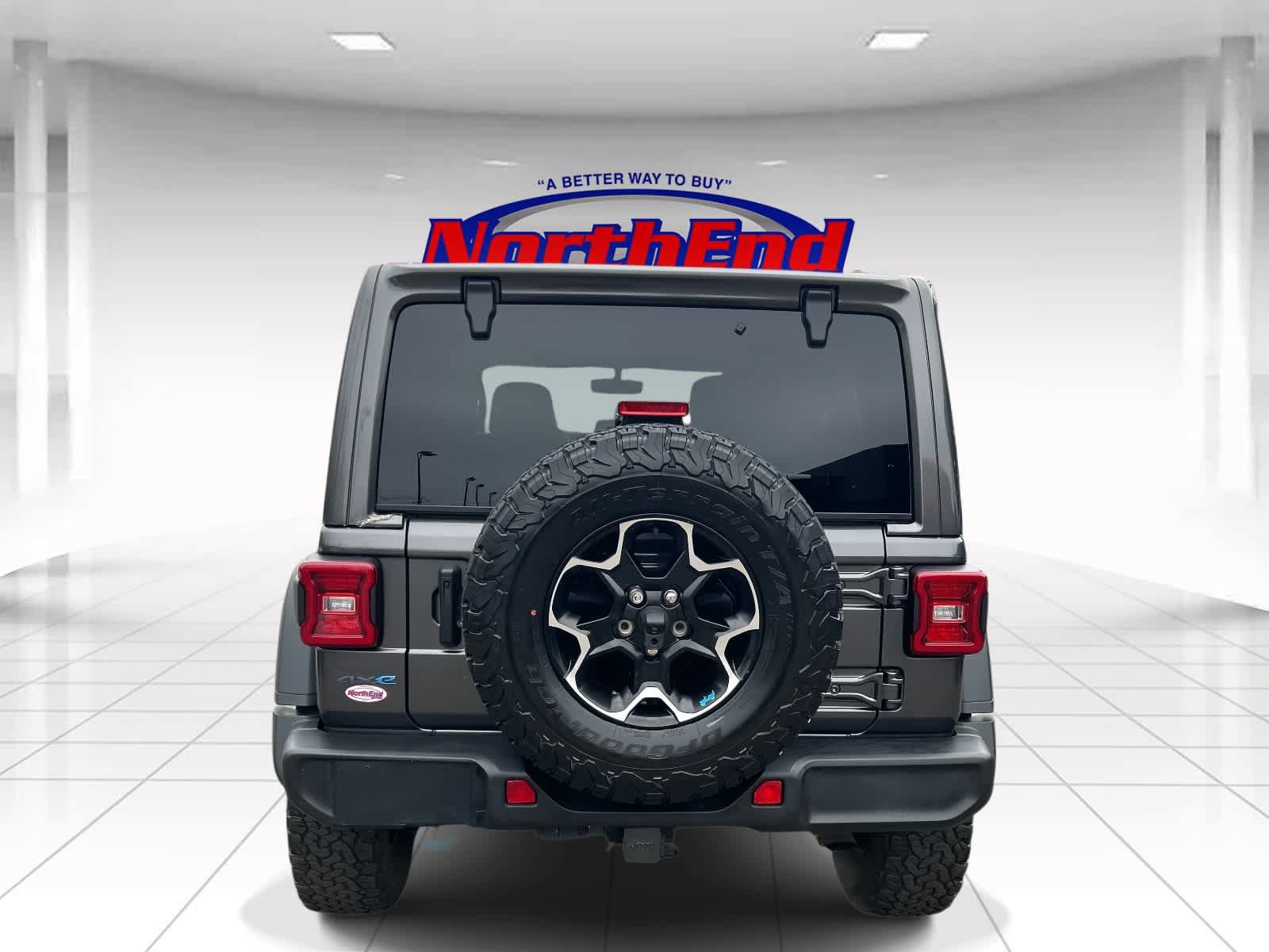 Used 2021 Jeep Wrangler Unlimited Rubicon 4xe w/ Dual Top Group AWD/4WD image 4
