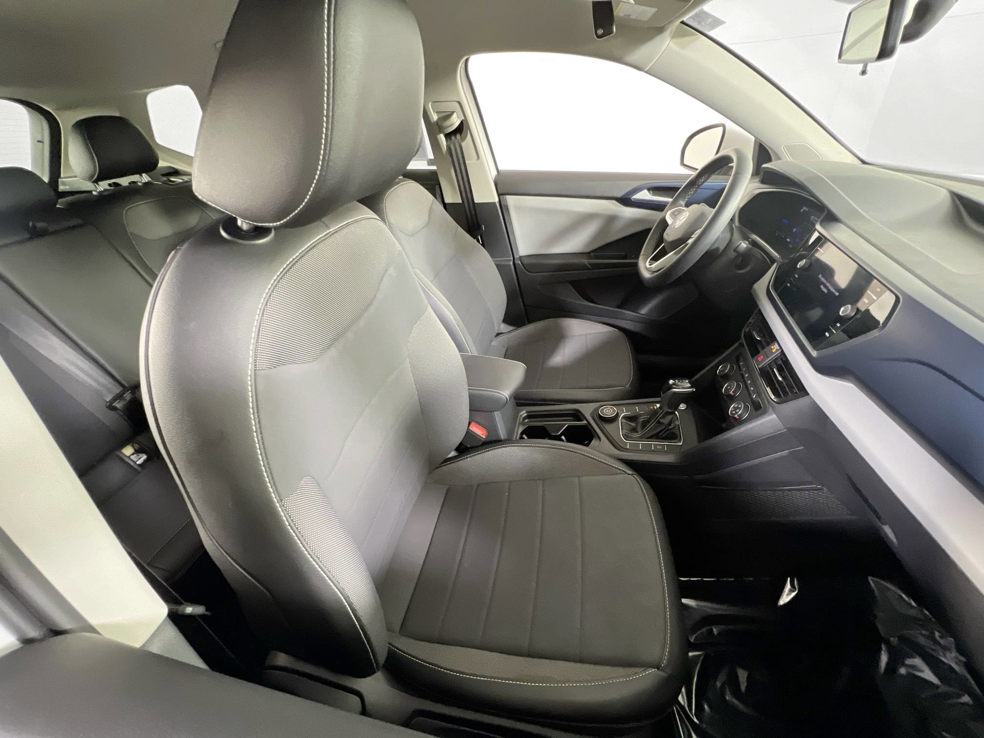 Used 2022 Volkswagen Taos SE image 27