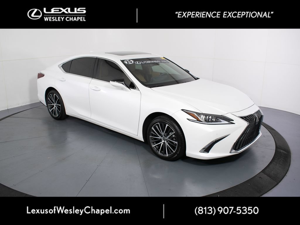 Used 2025 Lexus ES 350 w/ Premium Package FWD image 2