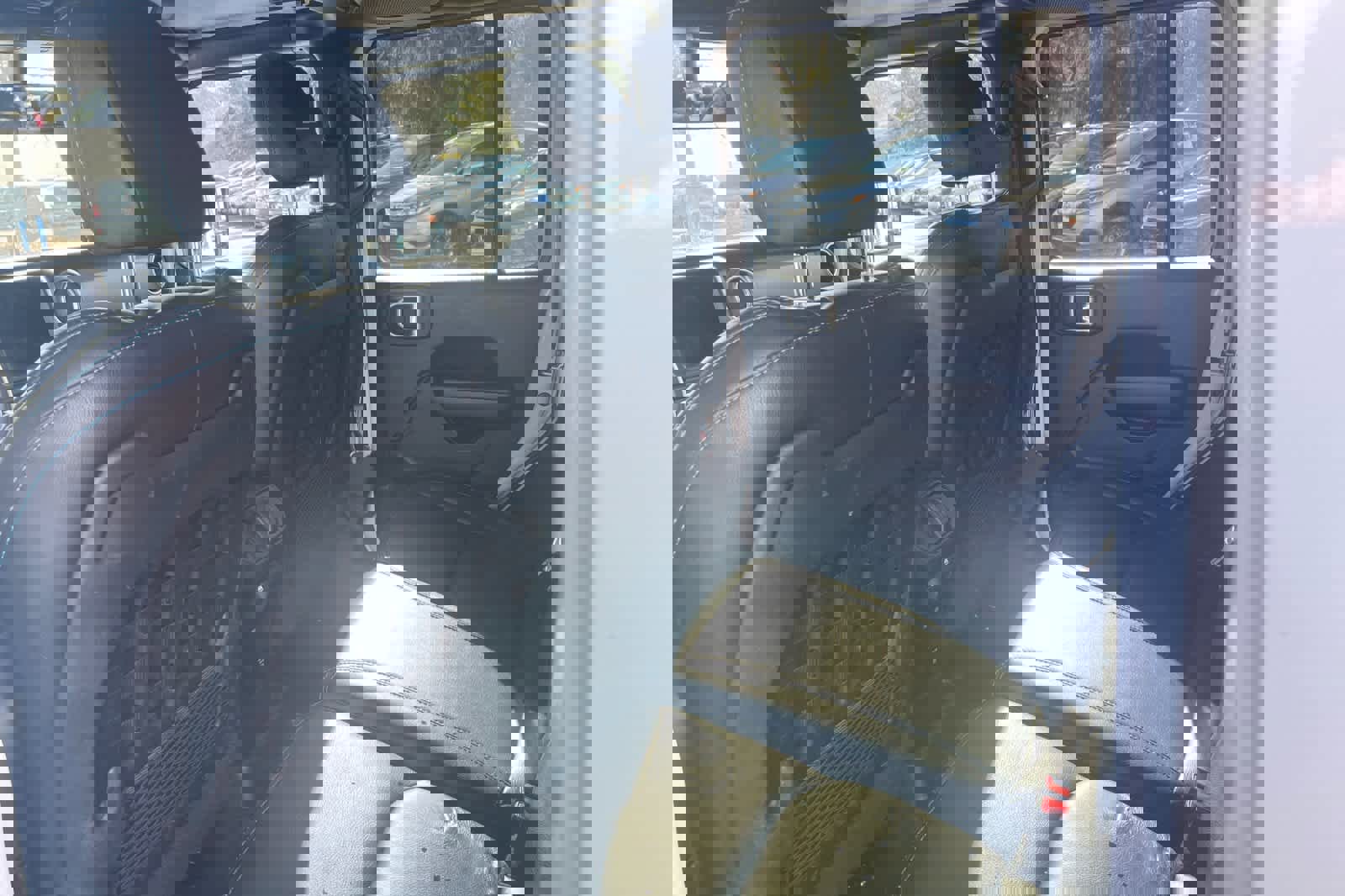 Used 2021 Jeep Wrangler Unlimited Rubicon 4xe image 4