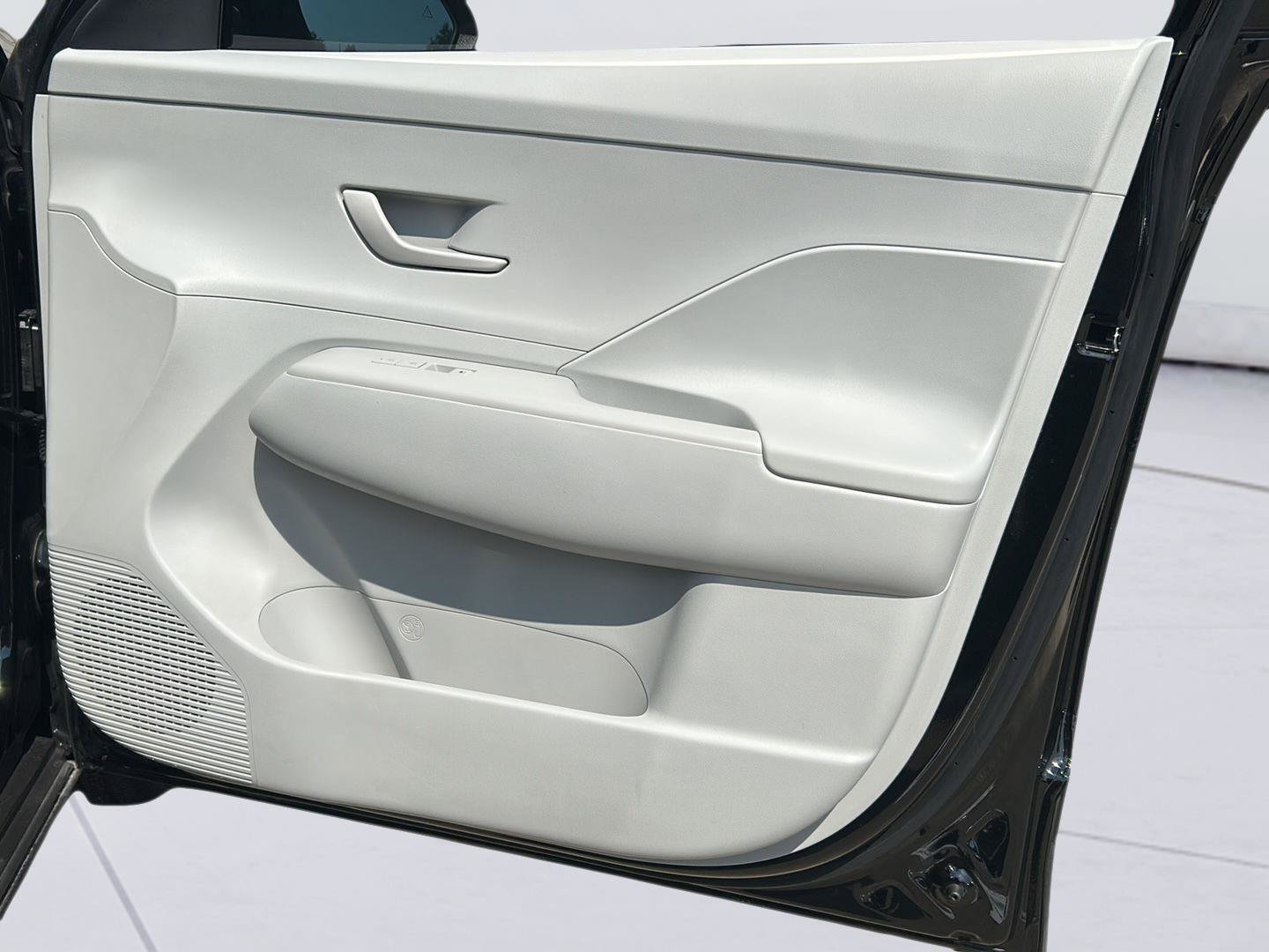 Used 2024 Hyundai Kona SE FWD image 20