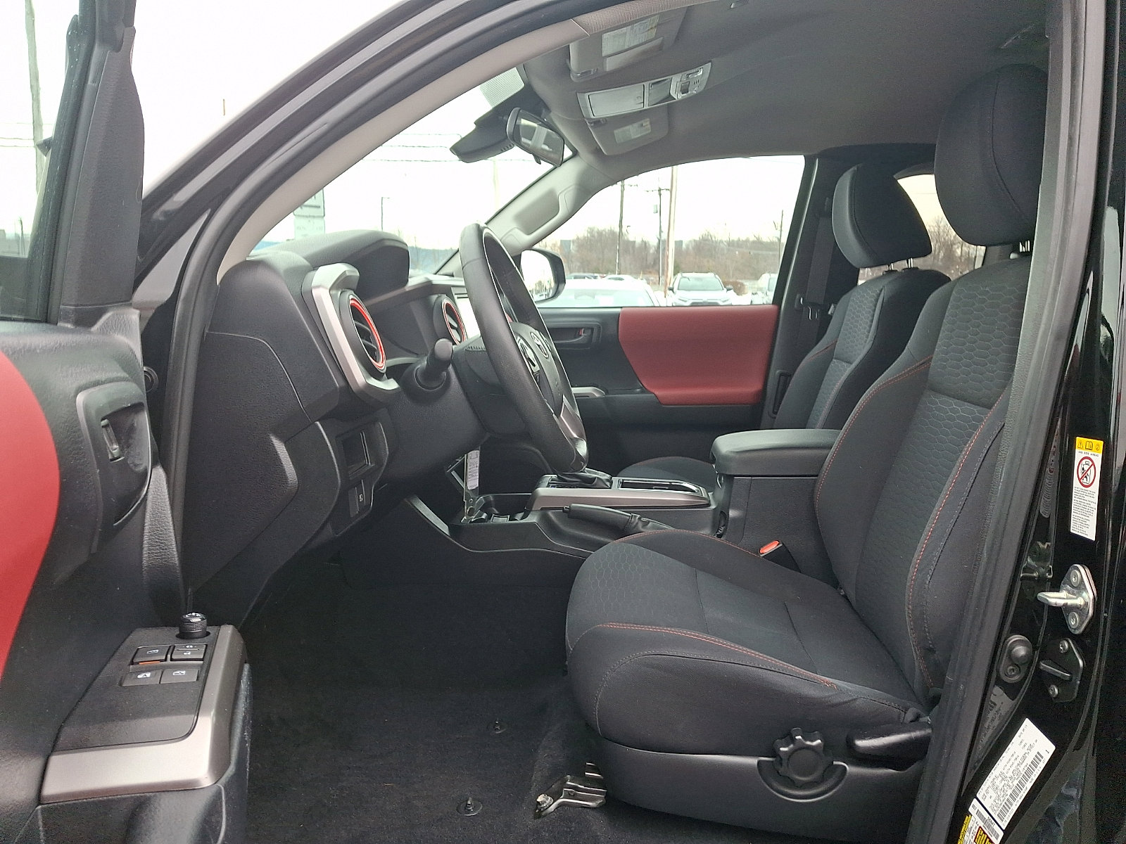 Used 2019 Toyota Tacoma SR5 image 13