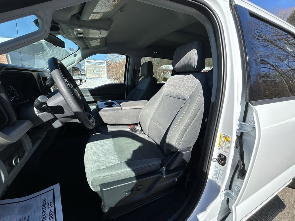 Used 2025 Ford F250 XLT w/ Snow Plow Prep Package image 11