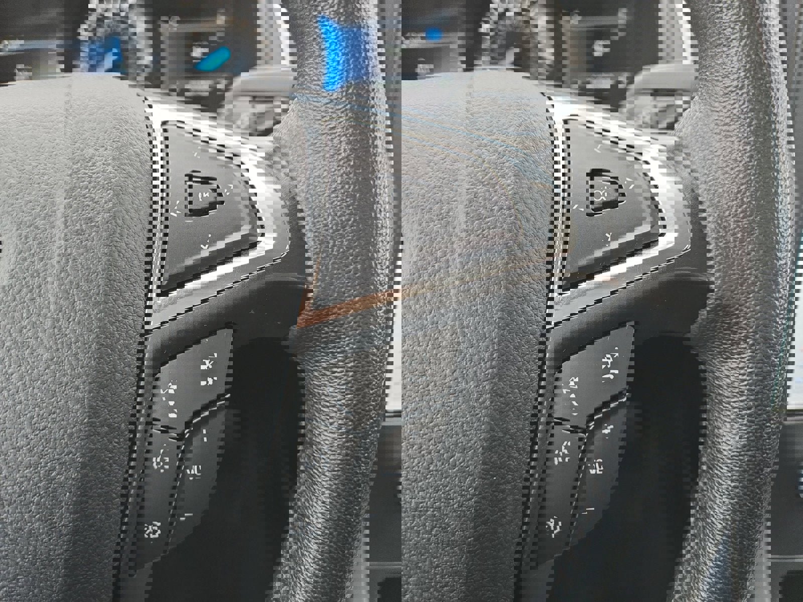 Certified 2024 Ford Edge SEL image 15