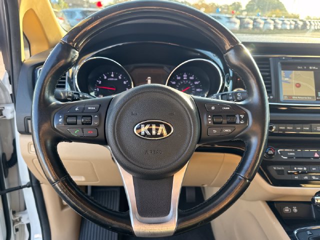 Used 2016 Kia Sedona SX Limited FWD image 26