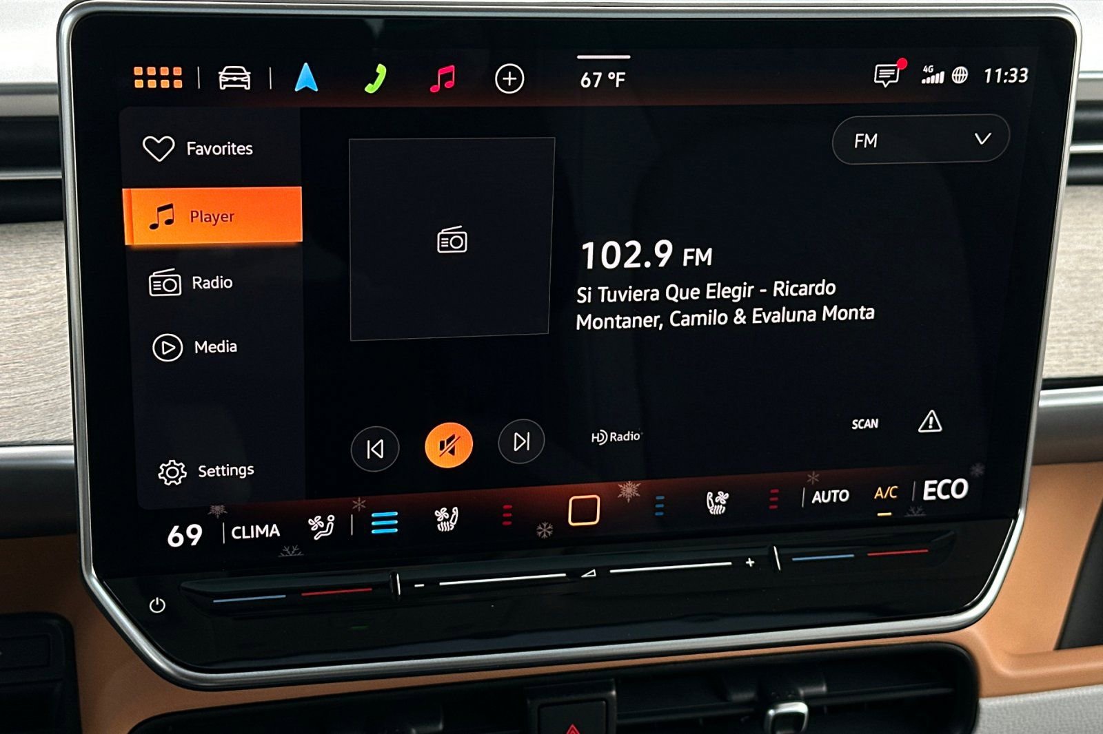 New 2025 Volkswagen ID. Buzz 1st Edition image 17