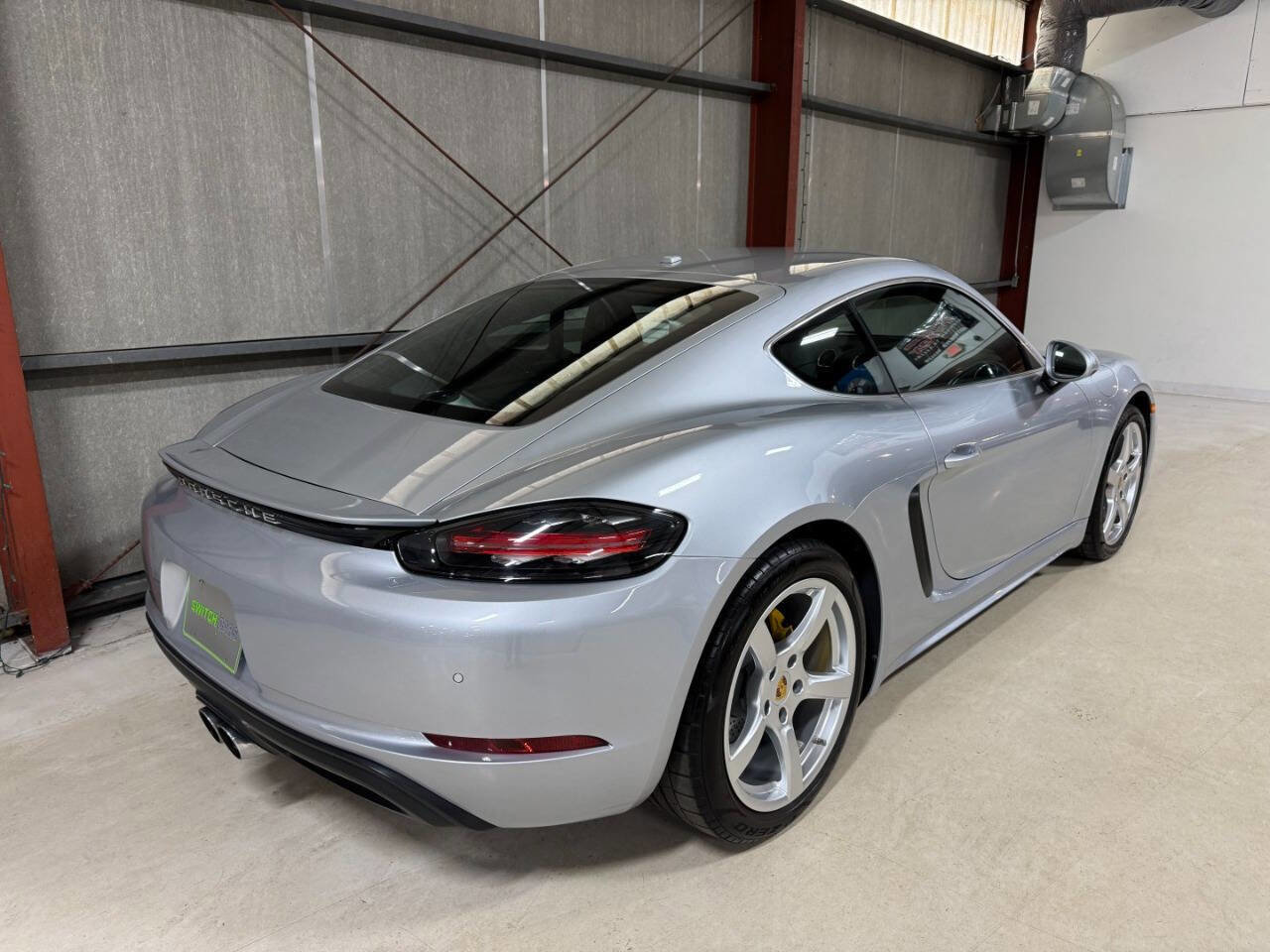Used 2018 Porsche 718 Cayman Base 2dr Coupe image 29