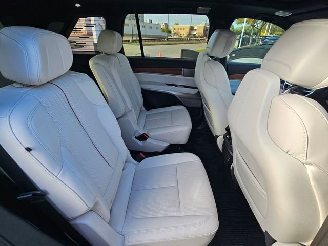 New 2026 Cadillac Vistiq Sport w/ LPO, Floor Liner Package image 28