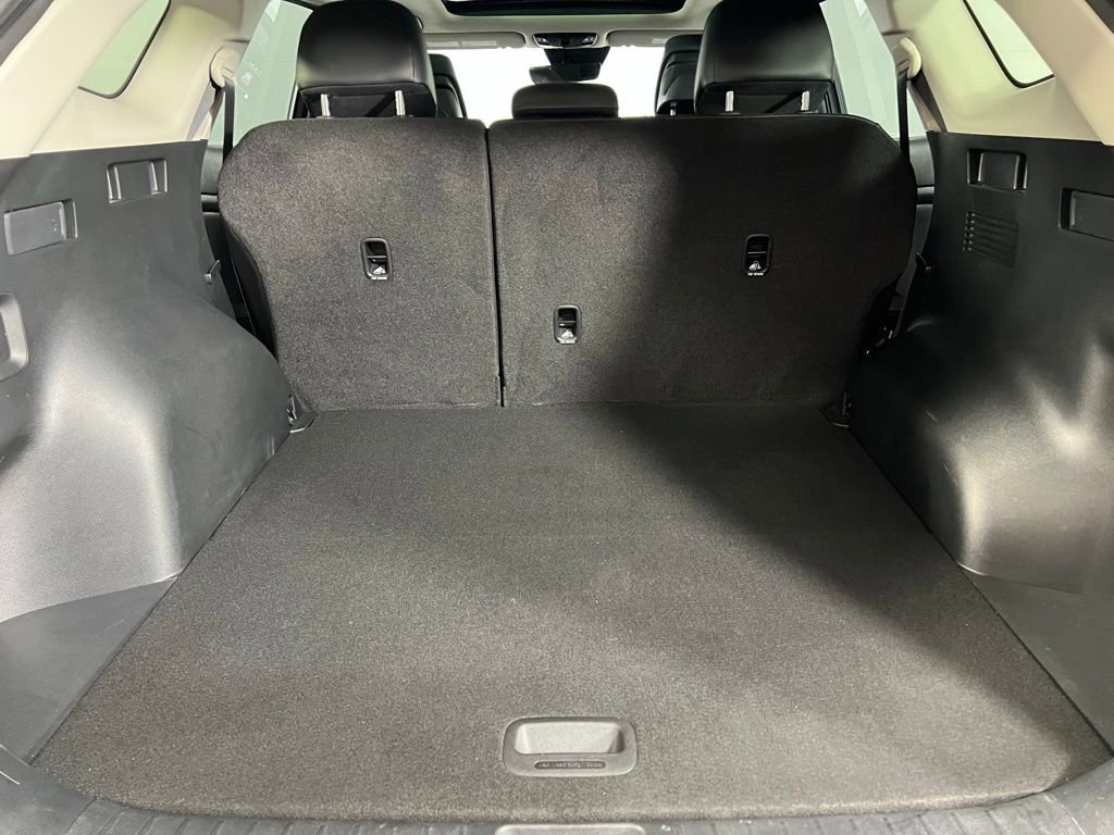 Used 2025 Kia Sportage EX w/ Premium Package image 29