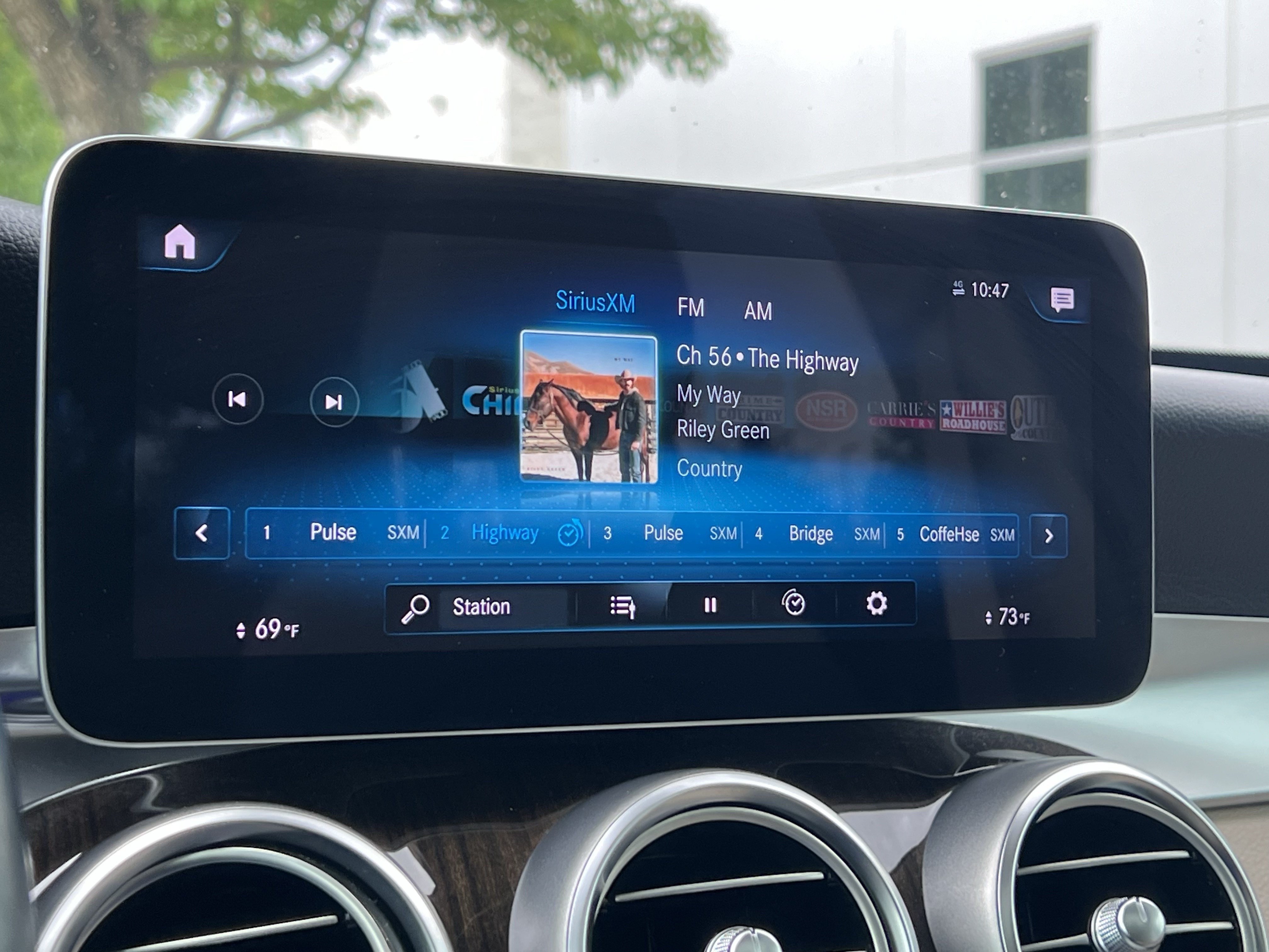Used 2020 Mercedes-Benz GLC 300 4MATIC image 23