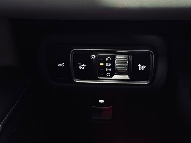 Certified 2024 Lincoln Nautilus Reserve AWD/4WD image 34