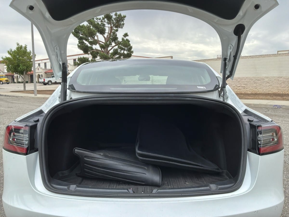 Used 2022 Tesla Model 3 Standard Range RWD image 22