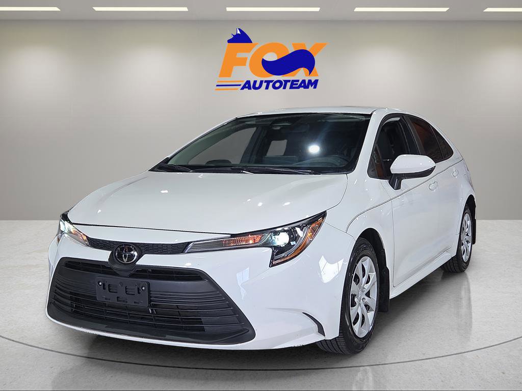Certified 2024 Toyota Corolla LE image 1